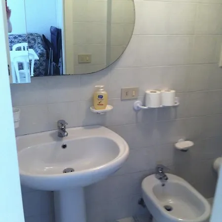 Rosa Marina Frontline 게스트하우스