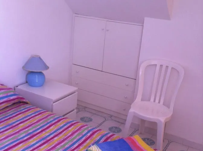 Rosa Marina Frontline בית הארחה