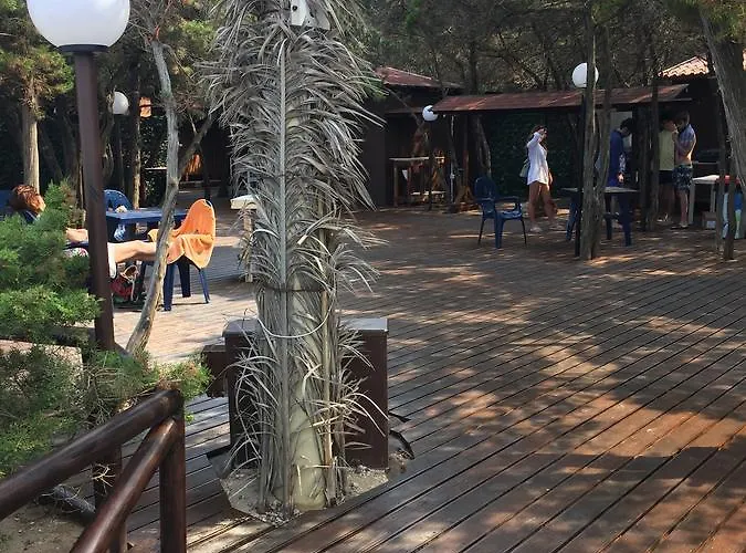 Rosa Marina Frontline בית הארחה