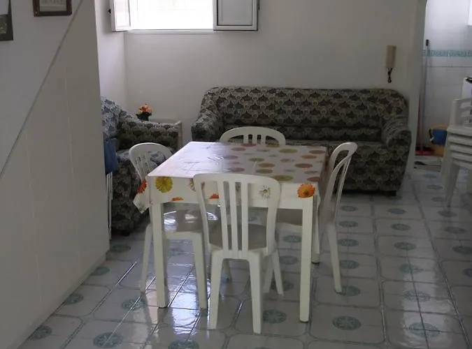 Rosa Marina Frontline בית הארחה *