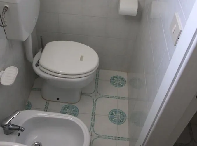 Rosa Marina Frontline בית הארחה