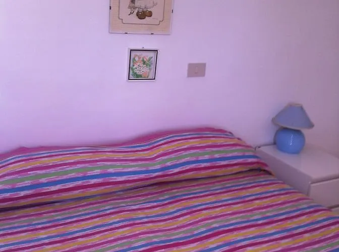 Rosa Marina Frontline בית הארחה