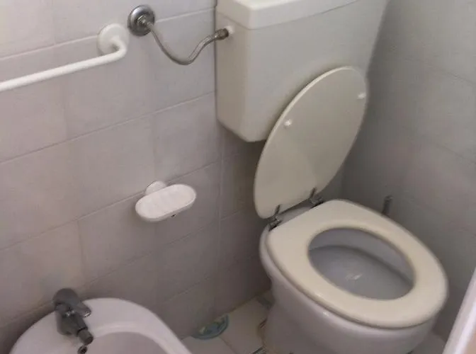 Rosa Marina Frontline בית הארחה *