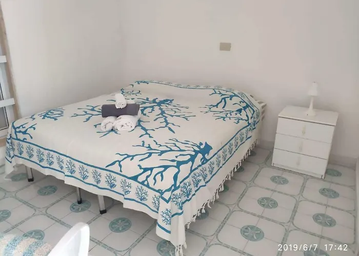 בית הארחה Rosa Marina Frontline אוסטוני